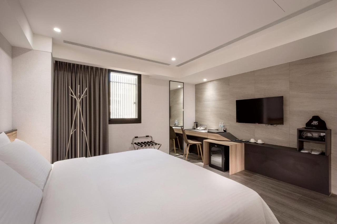 D D Hotel Tainan Exterior foto